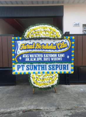 Papan Bunga Duka di Tarabintang