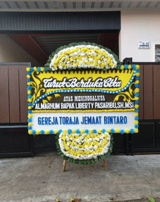 Papan Bunga Duka di Tarabintang