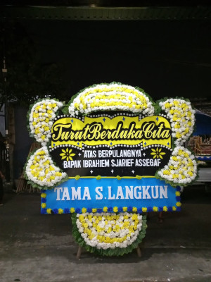 Papan Bunga Duka di Tarabintang